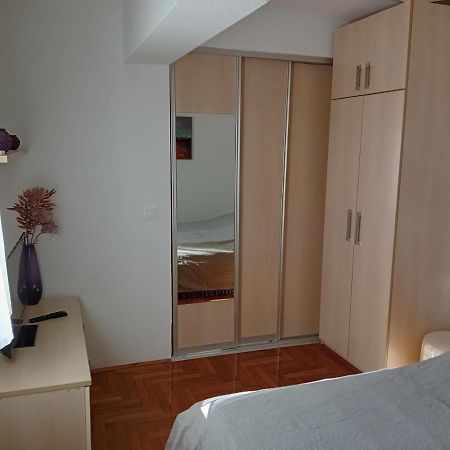 Apartment Nikol Pula Buitenkant foto
