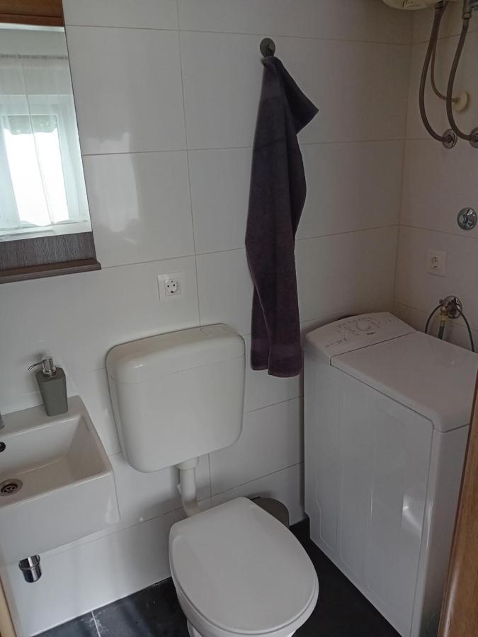 Apartment Nikol Pula Buitenkant foto